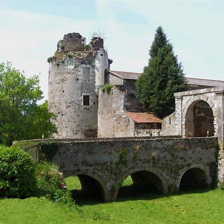 Chateau De La Galissonniere Bed and Breakfast Le Pallet Εξωτερικό φωτογραφία